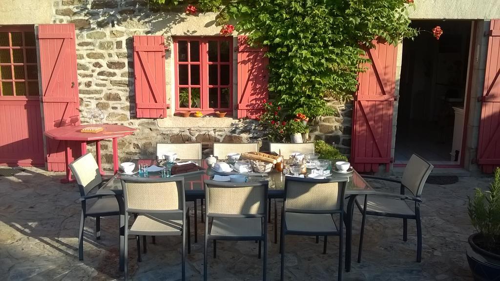 Bed and Breakfast Au Jardin D'Eloïse Tremereuc Exterior foto