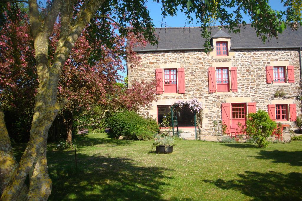 Bed and Breakfast Au Jardin D'Eloïse Tremereuc Exterior foto
