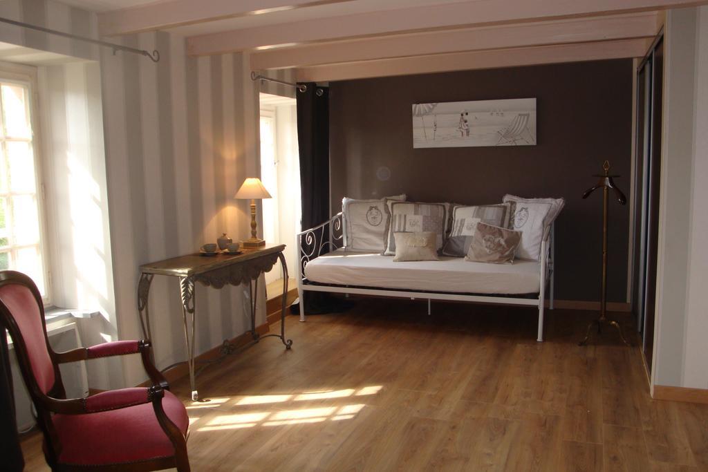 Bed and Breakfast Au Jardin D'Eloïse Tremereuc Exterior foto