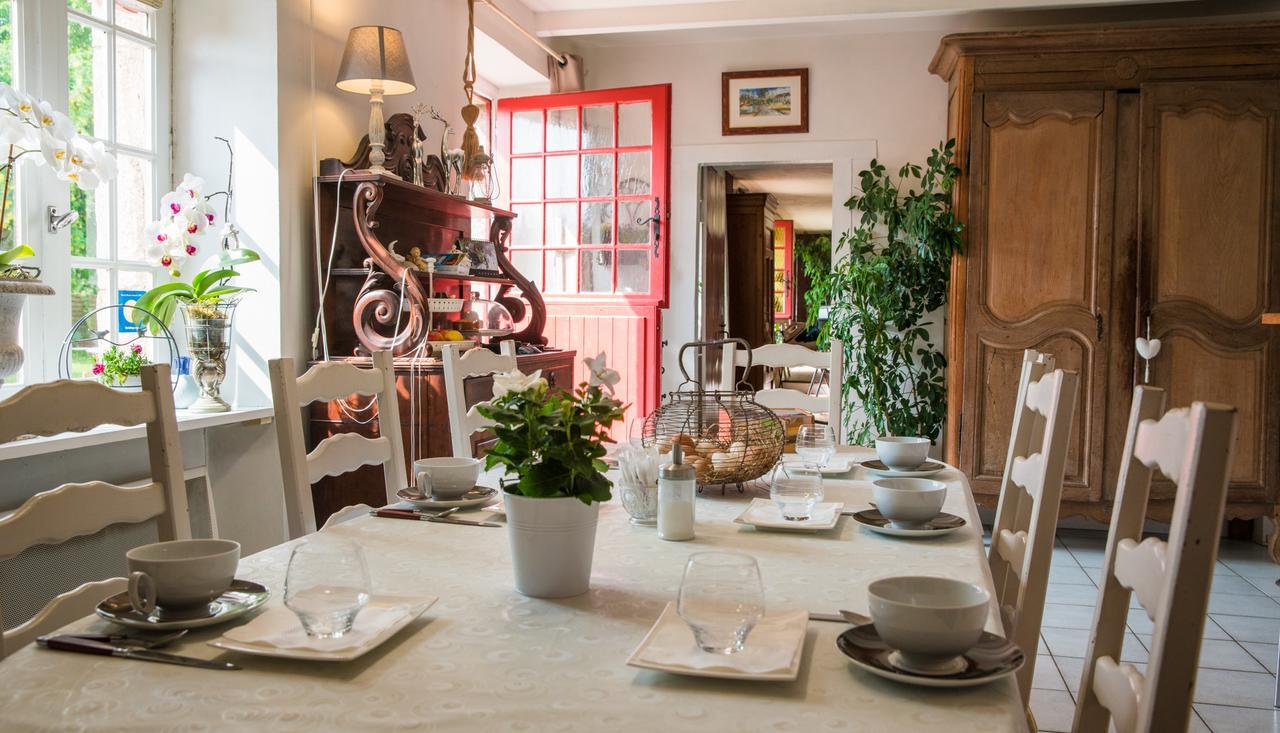 Bed and Breakfast Au Jardin D'Eloïse Tremereuc Exterior foto