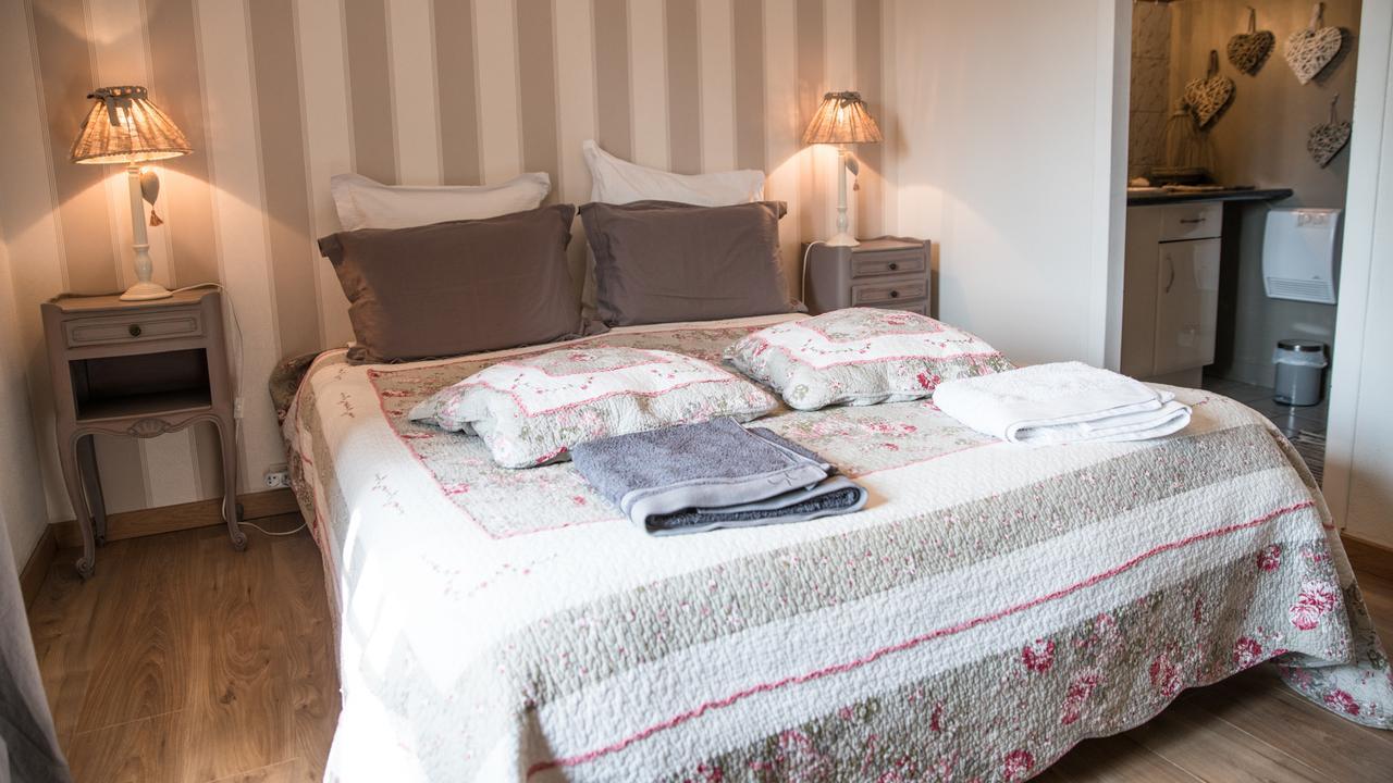 Bed and Breakfast Au Jardin D'Eloïse Tremereuc Exterior foto